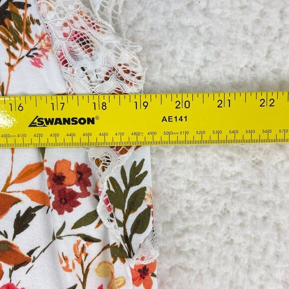 Torrid White Floral Super Soft Top Womens Scoop Neck Lace Flutter Sleeve Size‎ L - Picture 6 of 9